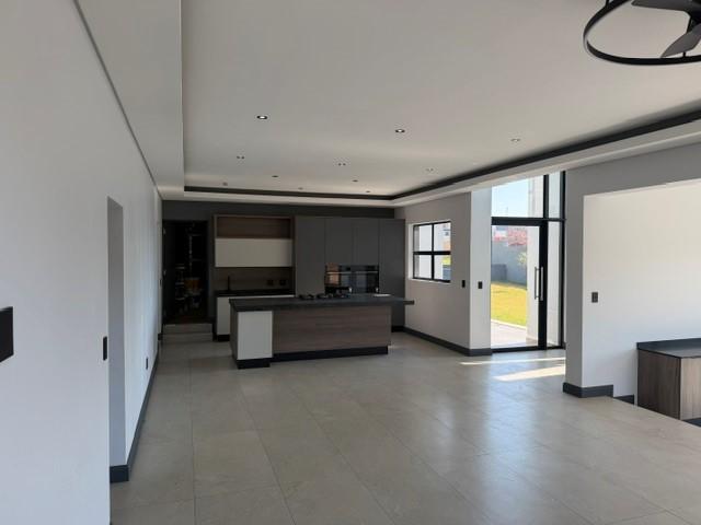 4 Bedroom Property for Sale in Fountainbrook Estate Gauteng