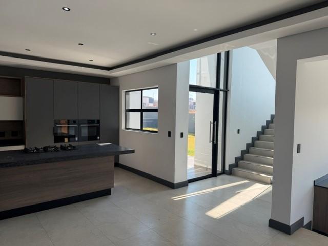 4 Bedroom Property for Sale in Fountainbrook Estate Gauteng