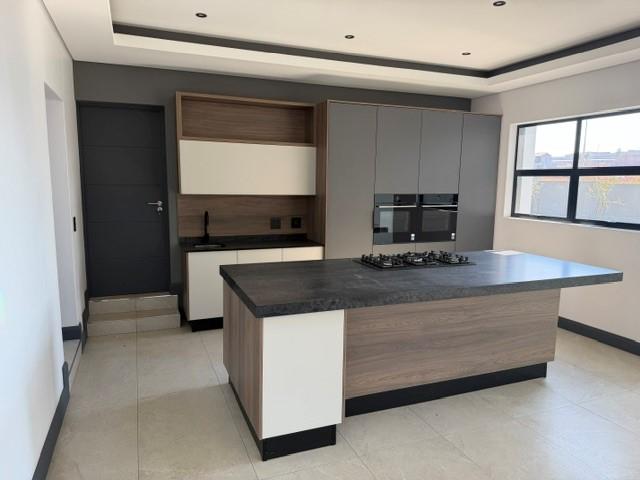 4 Bedroom Property for Sale in Fountainbrook Estate Gauteng