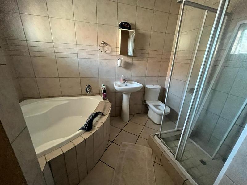 To Let 3 Bedroom Property for Rent in Mantevrede Gauteng