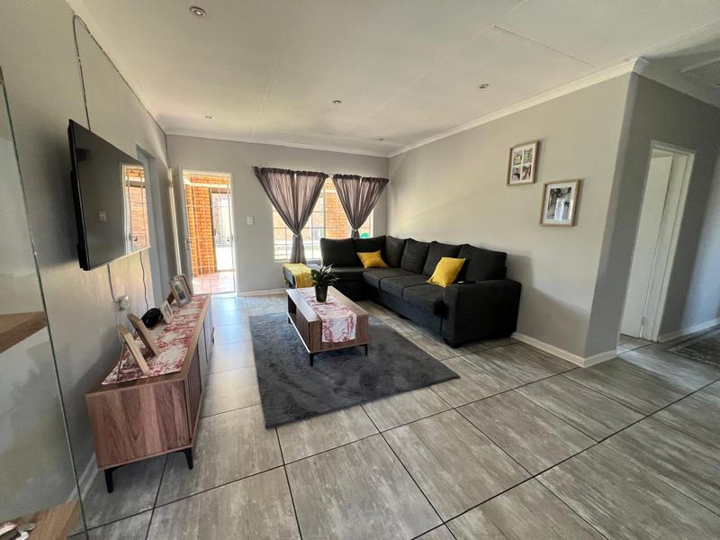 To Let 2 Bedroom Property for Rent in Sunair Park Gauteng