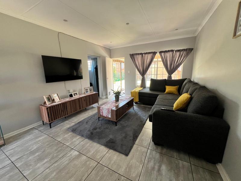 To Let 2 Bedroom Property for Rent in Sunair Park Gauteng