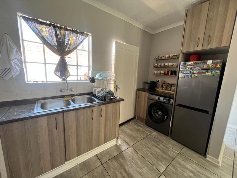 To Let 2 Bedroom Property for Rent in Sunair Park Gauteng
