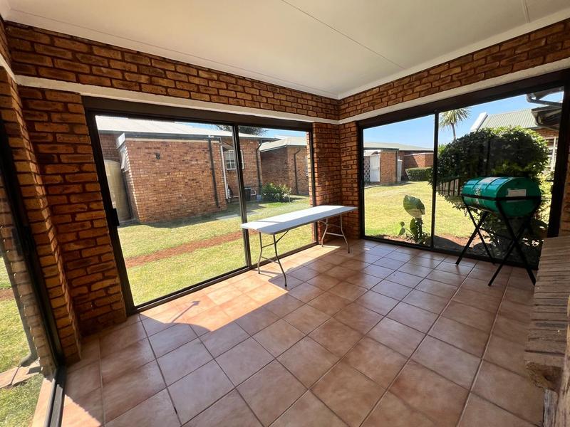To Let 2 Bedroom Property for Rent in Sunair Park Gauteng