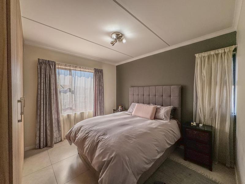 To Let 2 Bedroom Property for Rent in Modderfontein Gauteng