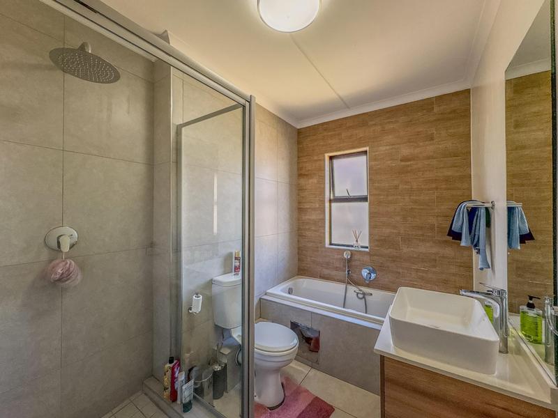 To Let 2 Bedroom Property for Rent in Modderfontein Gauteng