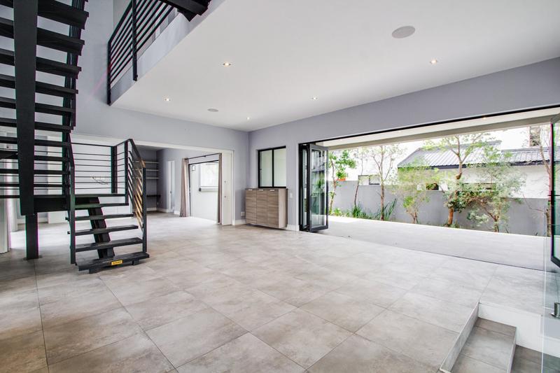 To Let 4 Bedroom Property for Rent in Helderfontein Estate Gauteng