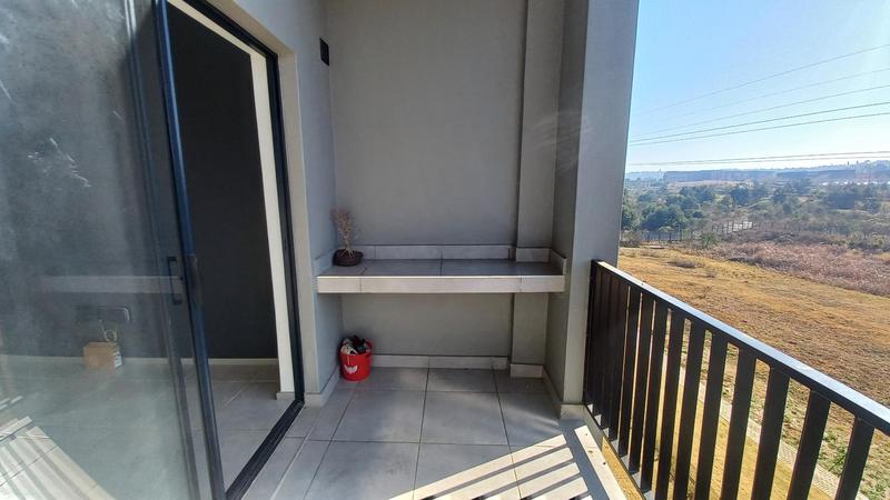 To Let 2 Bedroom Property for Rent in Waterkloof Ridge Gauteng