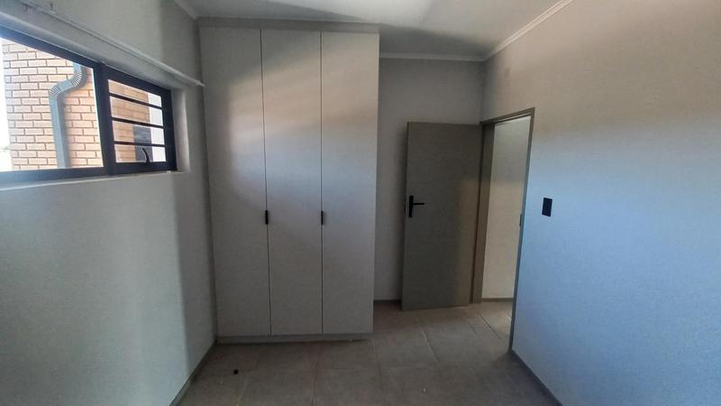 To Let 2 Bedroom Property for Rent in Waterkloof Ridge Gauteng