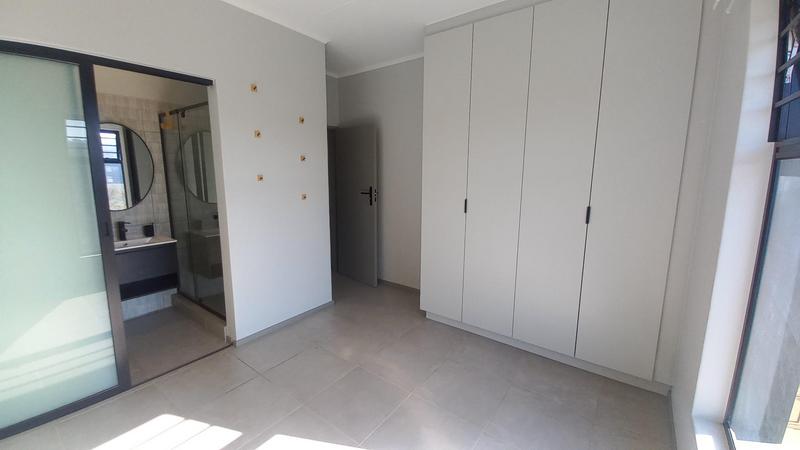 To Let 2 Bedroom Property for Rent in Waterkloof Ridge Gauteng