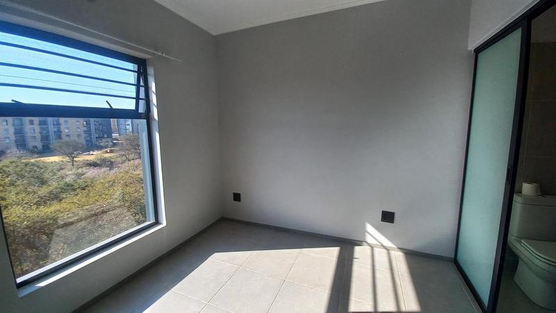 To Let 2 Bedroom Property for Rent in Waterkloof Ridge Gauteng