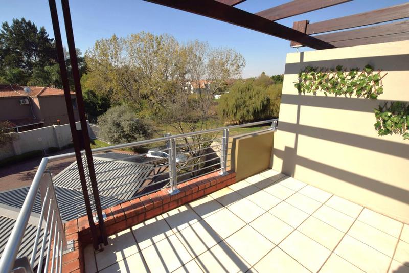 1 Bedroom Property for Sale in Paulshof Gauteng