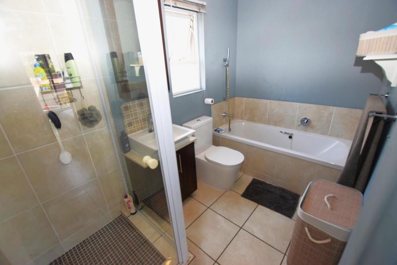 1 Bedroom Property for Sale in Paulshof Gauteng