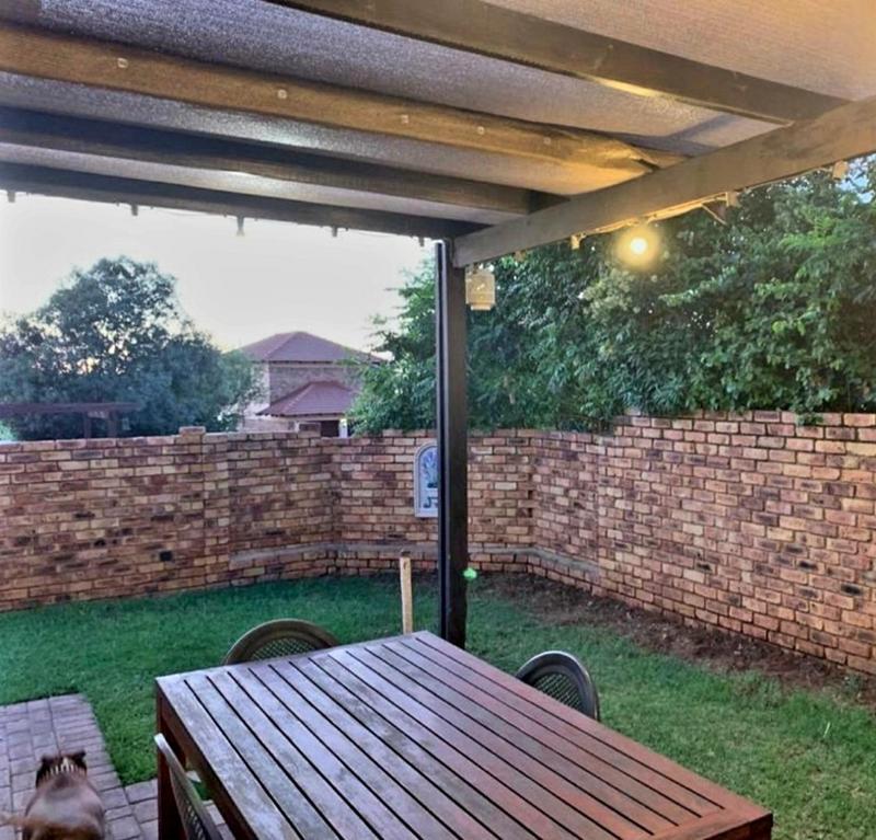 To Let 3 Bedroom Property for Rent in Kyalami Hills Gauteng