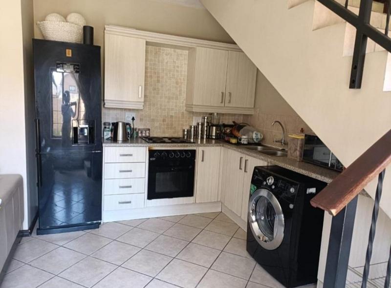 To Let 3 Bedroom Property for Rent in Summerset Gauteng