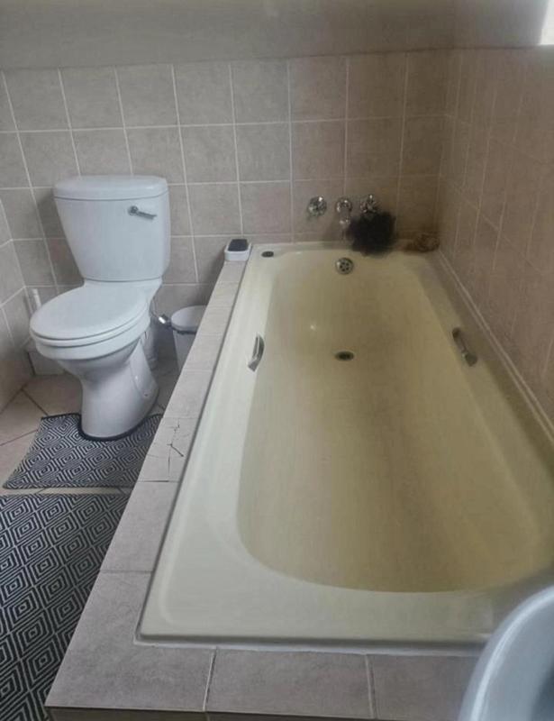 To Let 3 Bedroom Property for Rent in Summerset Gauteng