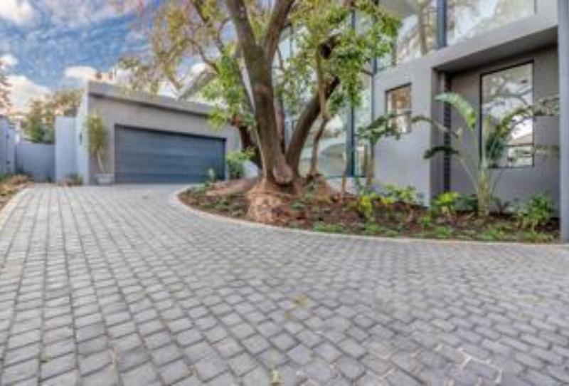 4 Bedroom Property for Sale in Bryanston Gauteng
