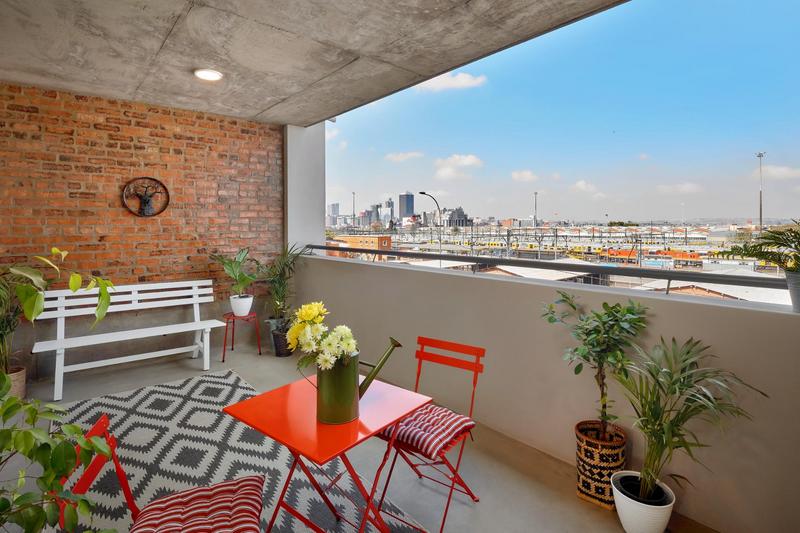 To Let 2 Bedroom Property for Rent in Braamfontein Gauteng