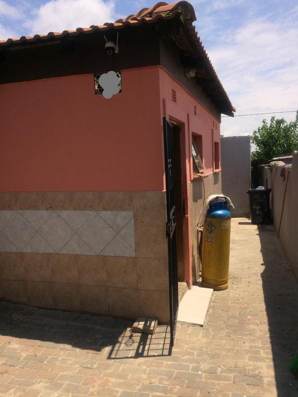 3 Bedroom Property for Sale in Ebony Park Gauteng