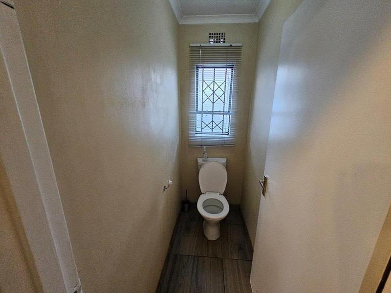 2 Bedroom Property for Sale in Clayville Gauteng