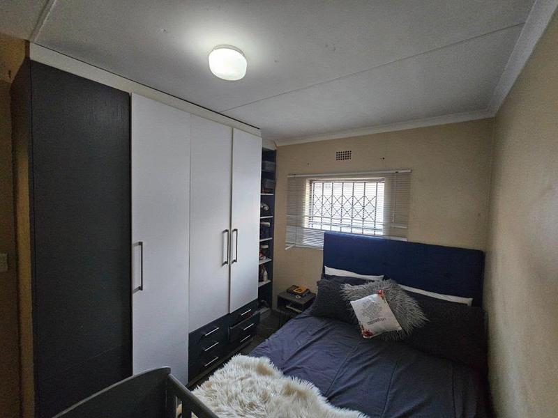 2 Bedroom Property for Sale in Clayville Gauteng