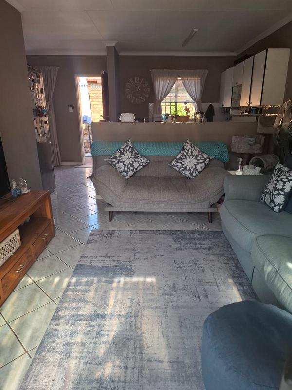 To Let 2 Bedroom Property for Rent in Rooihuiskraal North Gauteng