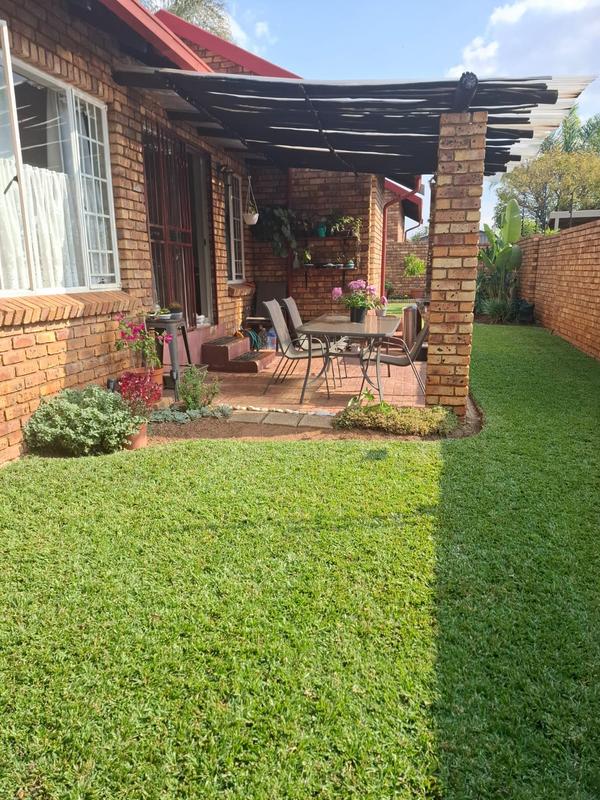 To Let 2 Bedroom Property for Rent in Rooihuiskraal North Gauteng