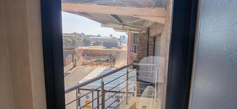 To Let Commercial Property for Rent in N4 Gateway Industrial Park Gauteng