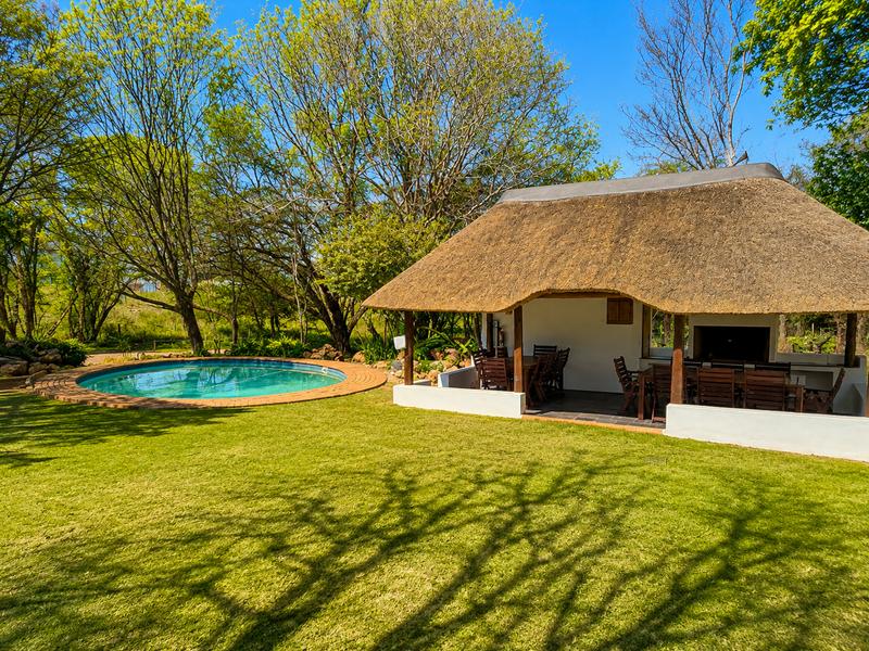 Commercial Property for Sale in Die Hoewes Gauteng