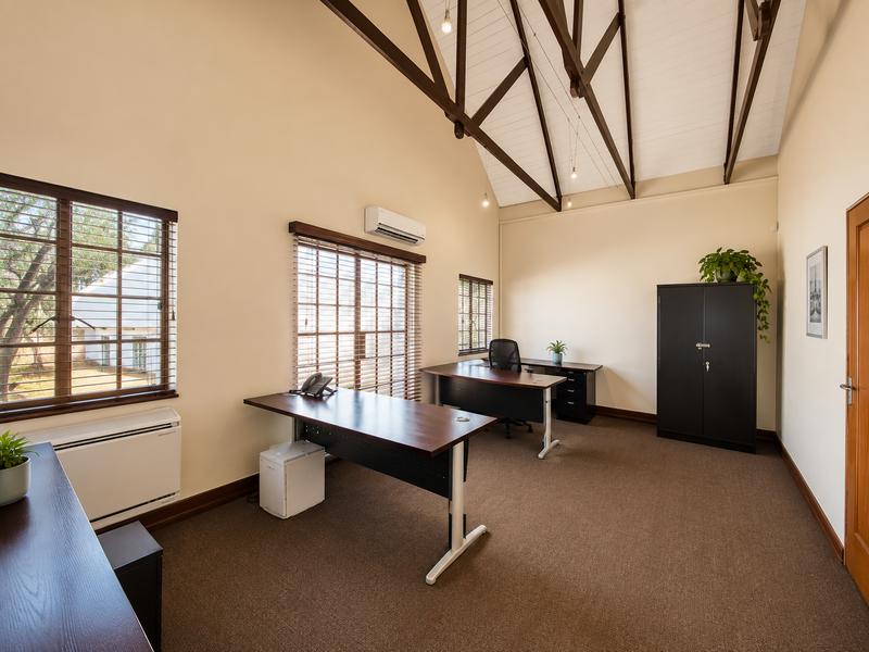 Commercial Property for Sale in Die Hoewes Gauteng