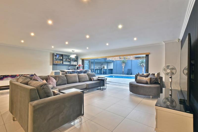 5 Bedroom Property for Sale in Meyersdal Gauteng