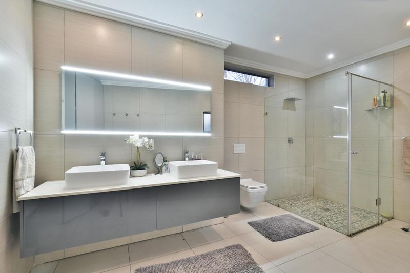 5 Bedroom Property for Sale in Meyersdal Gauteng