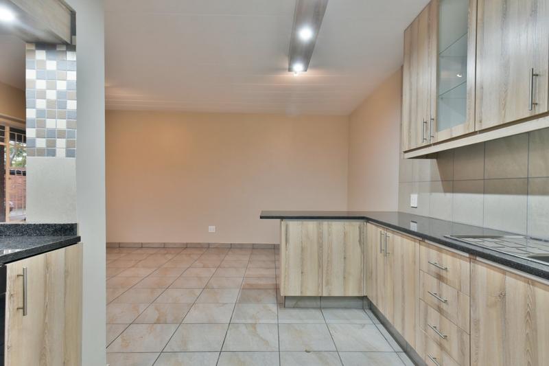 1 Bedroom Property for Sale in New Redruth Gauteng
