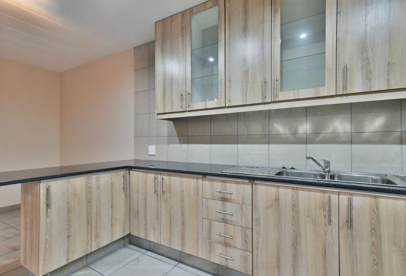 1 Bedroom Property for Sale in New Redruth Gauteng