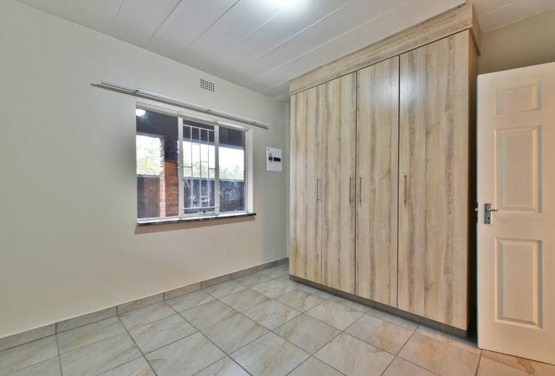 1 Bedroom Property for Sale in New Redruth Gauteng