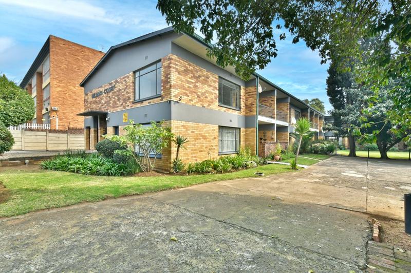 1 Bedroom Property for Sale in New Redruth Gauteng