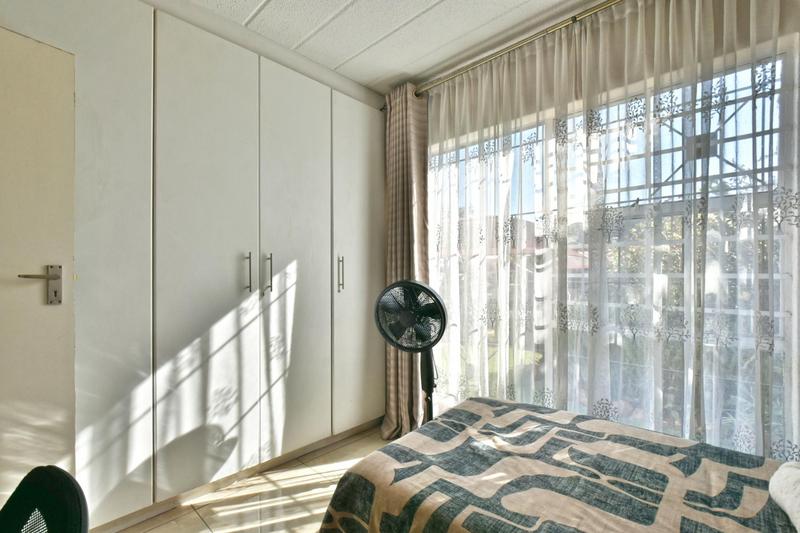 2 Bedroom Property for Sale in Bassonia Gauteng