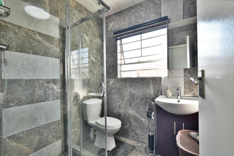 2 Bedroom Property for Sale in Bassonia Gauteng