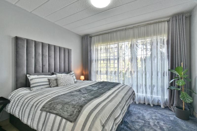 2 Bedroom Property for Sale in Bassonia Gauteng