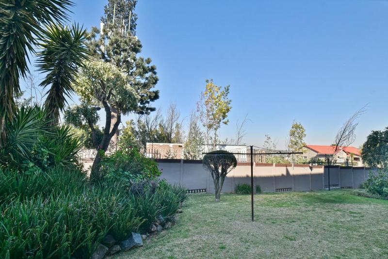 2 Bedroom Property for Sale in Bassonia Gauteng