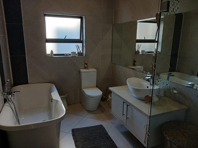 3 Bedroom Property for Sale in Retire at Midstream Gauteng