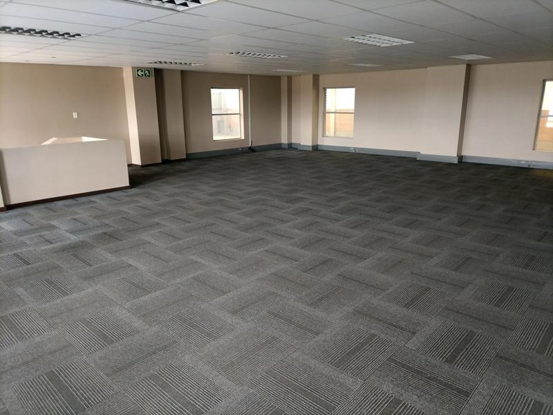 To Let Commercial Property for Rent in Olifantsfontein Gauteng