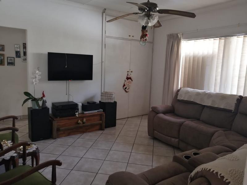 3 Bedroom Property for Sale in Vanderbijlpark Cw 6 Gauteng