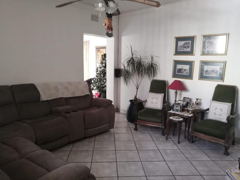 3 Bedroom Property for Sale in Vanderbijlpark Cw 6 Gauteng