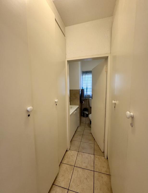 1 Bedroom Property for Sale in Glenhazel Gauteng