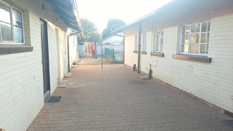 To Let 3 Bedroom Property for Rent in Wychwood Gauteng