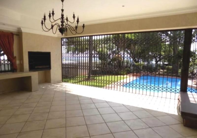 To Let 5 Bedroom Property for Rent in Constantia Kloof Gauteng