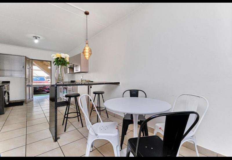 3 Bedroom Property for Sale in Lonehill Gauteng