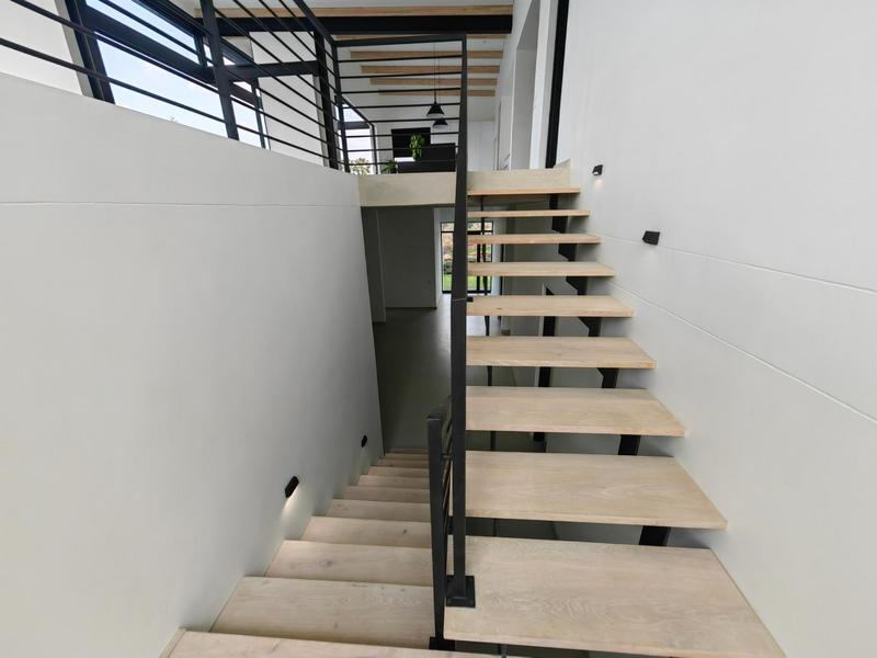 To Let 4 Bedroom Property for Rent in Waterkloof Heights Gauteng