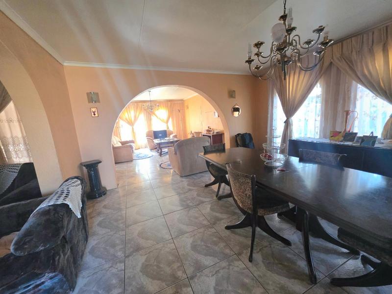 3 Bedroom Property for Sale in Dawn Park Gauteng